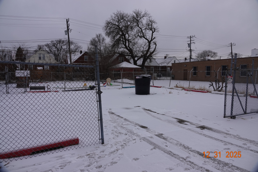 15075 Meyers, 48227, 3 Rooms Rooms,2 BathroomsBathrooms,Commercial,For Rent,15075 Meyers,1690 15075 Meyers, 48227, 3 Rooms Rooms,2 BathroomsBathrooms,Commercial,For Rent,15075 Meyers,1690